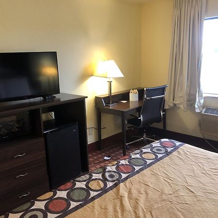 Super 8 By Wyndham Plover Stevens Point Area Extérieur photo