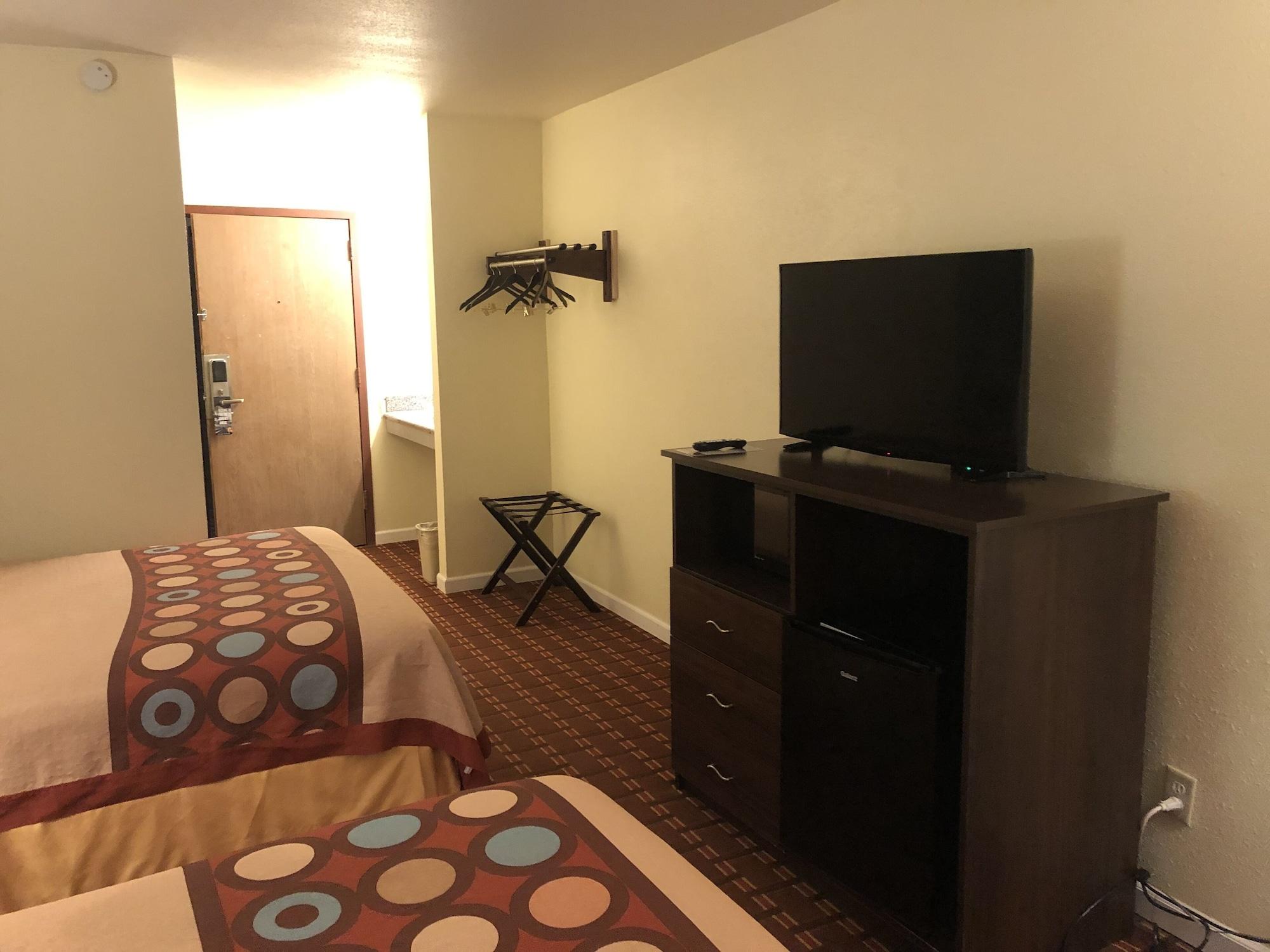 Super 8 By Wyndham Plover Stevens Point Area Extérieur photo