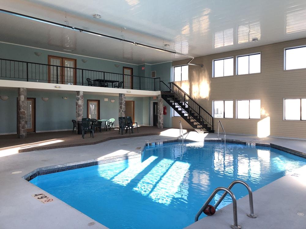 Super 8 By Wyndham Plover Stevens Point Area Extérieur photo